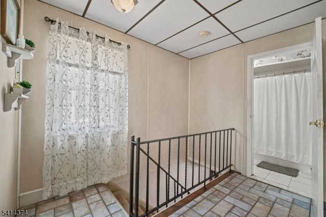 200 Page Ave, Lyndhurst Twp., NJ 07071