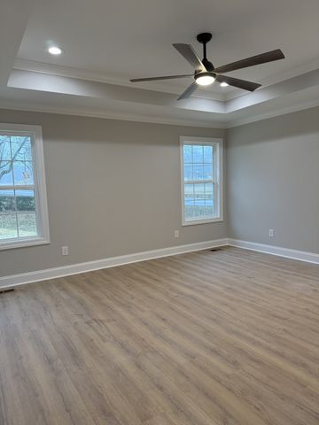 803 Manor Dr, Fayetteville, TN 37334