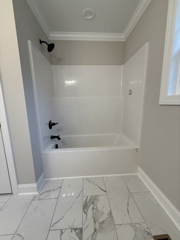 803 Manor Dr, Fayetteville, TN 37334