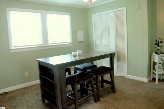 210 Mcdowell Street, Laurens, SC 29360