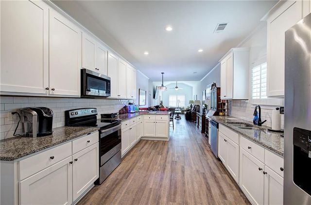 42 Courtyard Lane, Cartersville, GA 30120