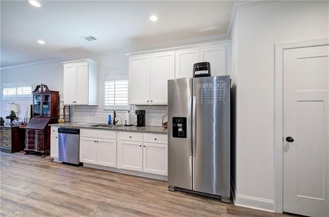 42 Courtyard Lane, Cartersville, GA 30120