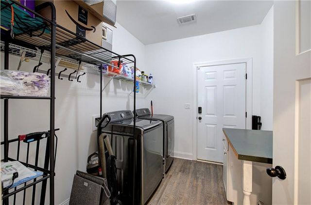 42 Courtyard Lane, Cartersville, GA 30120