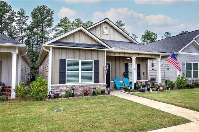42 Courtyard Lane, Cartersville, GA 30120