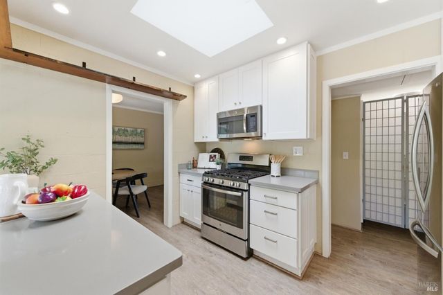 28 Glenwood Dr, Napa, CA 94559