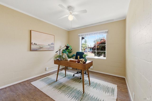 28 Glenwood Dr, Napa, CA 94559