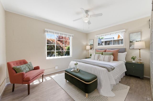 28 Glenwood Dr, Napa, CA 94559