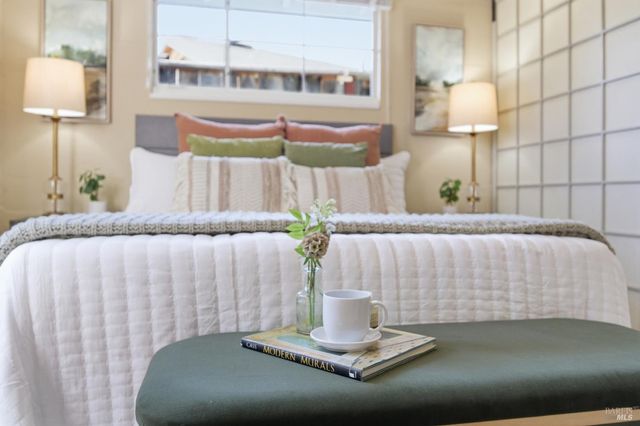 28 Glenwood Dr, Napa, CA 94559