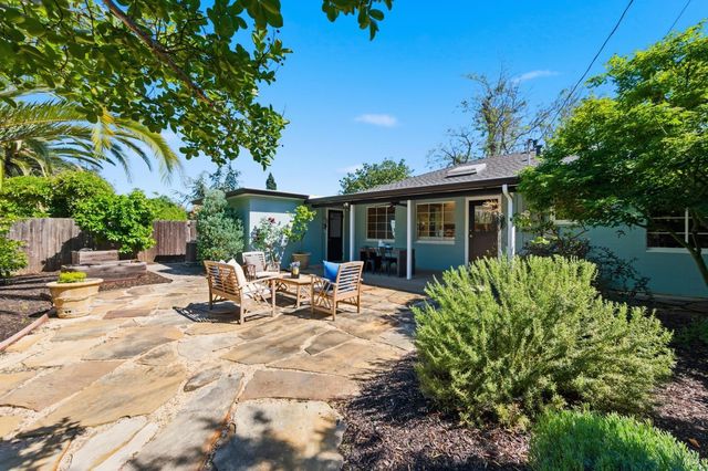 28 Glenwood Dr, Napa, CA 94559