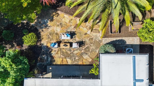 28 Glenwood Dr, Napa, CA 94559