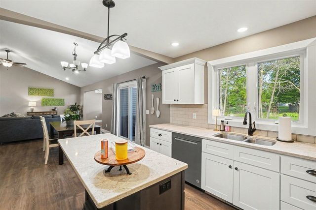 6587 Alward Drive, Hudsonville, MI 49426
