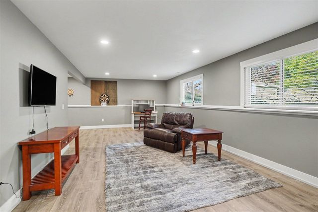 6587 Alward Drive, Hudsonville, MI 49426