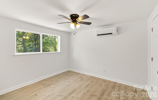 21 Oak Hill Drive, Asheville, NC 28806