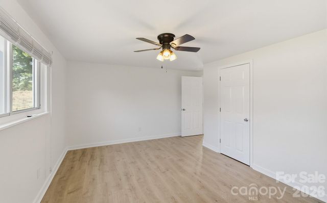 21 Oak Hill Drive, Asheville, NC 28806