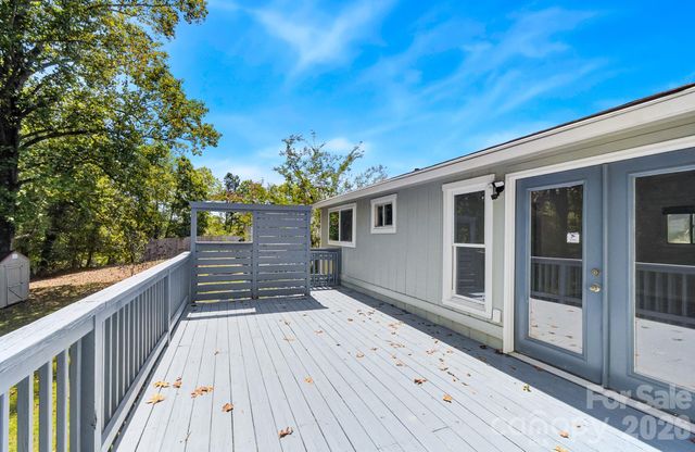 21 Oak Hill Drive, Asheville, NC 28806
