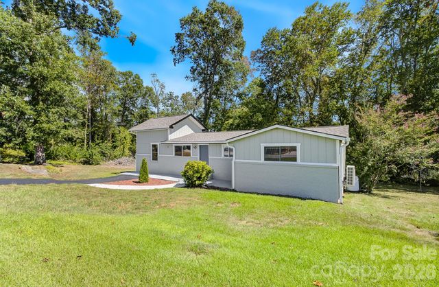 21 Oak Hill Drive, Asheville, NC 28806