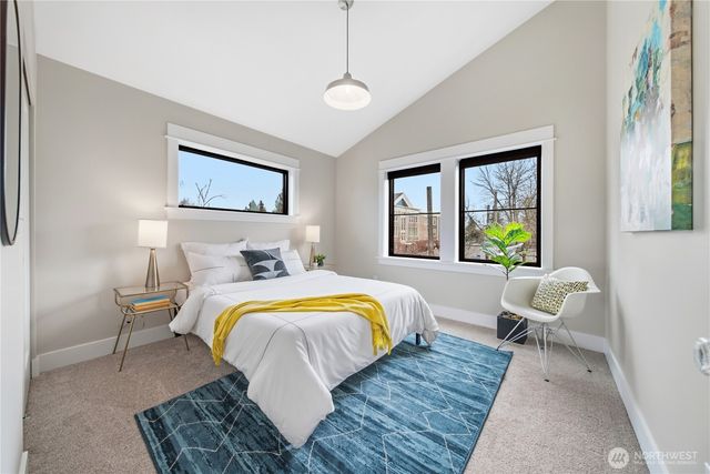 2419 7th Avenue W, Seattle, WA 98119