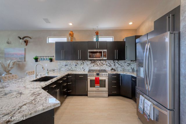 3398 S Abrego Drive, Green Valley, AZ 85614