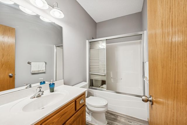 816 Abbey Road, Northfield, MN 55057