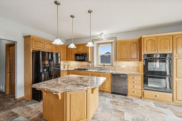 816 Abbey Road, Northfield, MN 55057