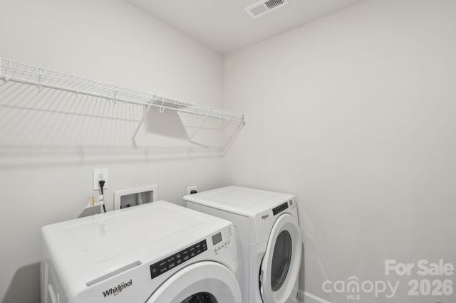 9021 Foggy Brook Loop, Charlotte, NC 28216