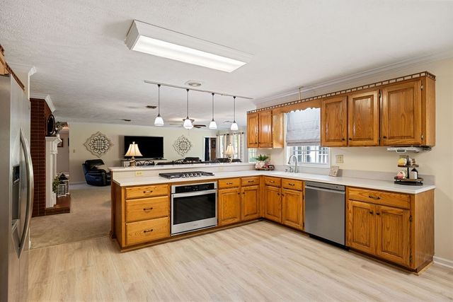 655 Ashwood Ave, Lewisburg, TN 37091