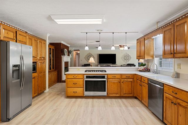 655 Ashwood Ave, Lewisburg, TN 37091