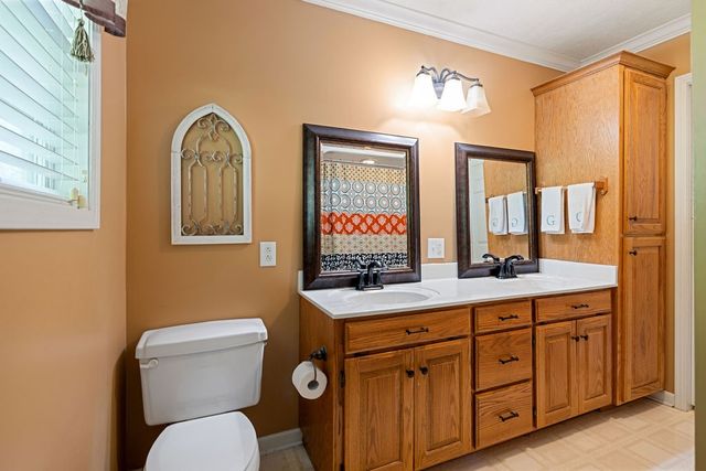 655 Ashwood Ave, Lewisburg, TN 37091