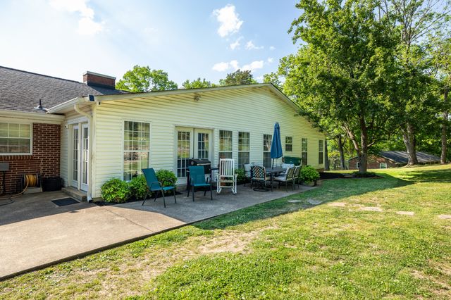 655 Ashwood Ave, Lewisburg, TN 37091