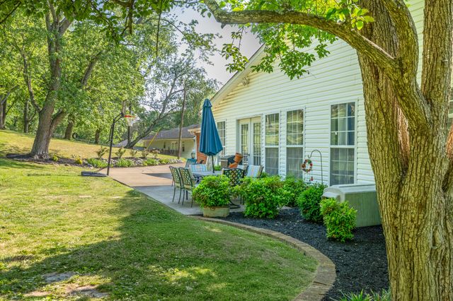 655 Ashwood Ave, Lewisburg, TN 37091