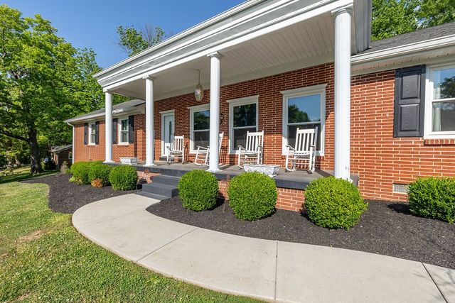 655 Ashwood Ave, Lewisburg, TN 37091