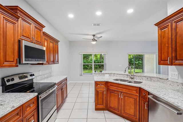 915 MOONLUSTER DRIVE, Casselberry, FL 32707