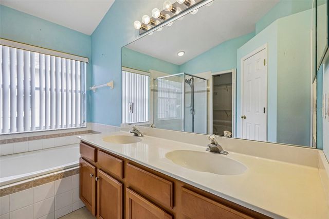 915 MOONLUSTER DRIVE, Casselberry, FL 32707