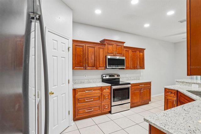915 MOONLUSTER DRIVE, Casselberry, FL 32707