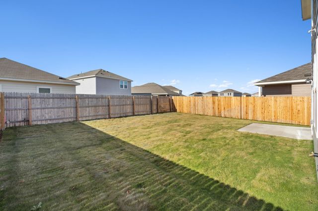 513 Thistle LN, Kyle, TX 78656