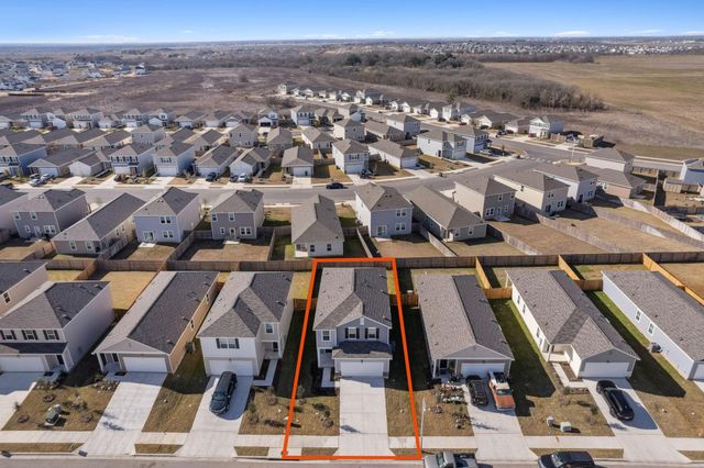 513 Thistle LN, Kyle, TX 78656