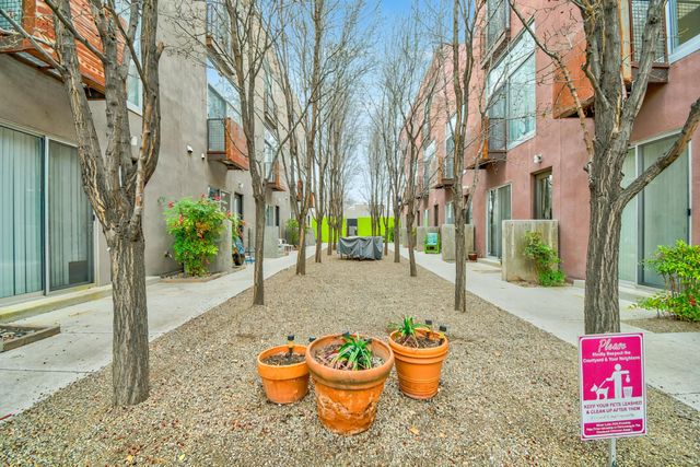 861 Silver Avenue SW, Albuquerque, NM 87102