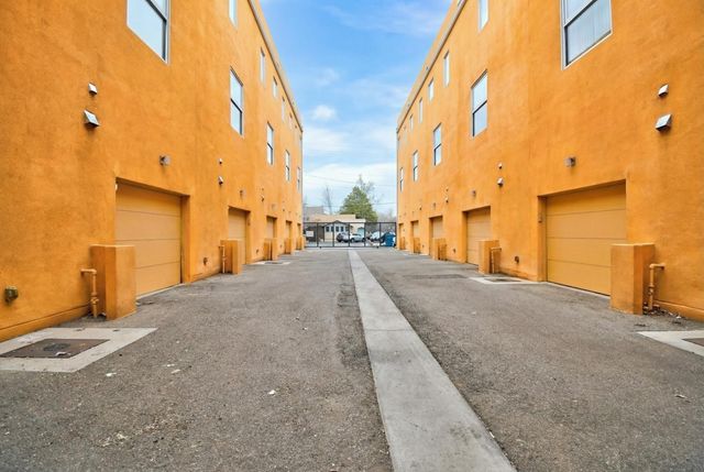 861 Silver Avenue SW, Albuquerque, NM 87102