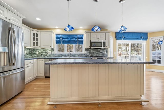 5 Thistle Lane, Hooksett, NH 03106