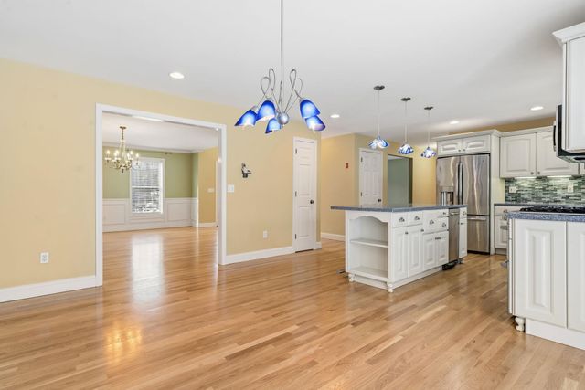 5 Thistle Lane, Hooksett, NH 03106