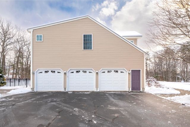 5 Thistle Lane, Hooksett, NH 03106