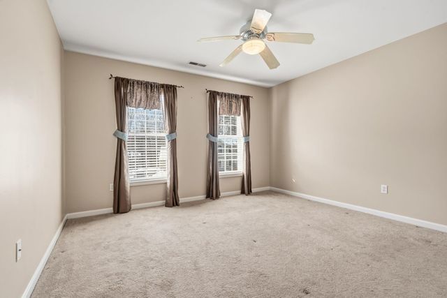 5 Thistle Lane, Hooksett, NH 03106