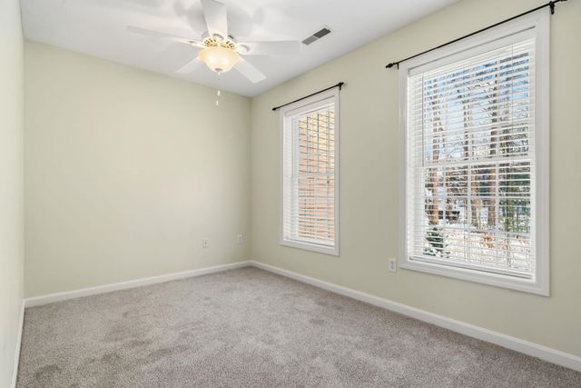 5 Thistle Lane, Hooksett, NH 03106