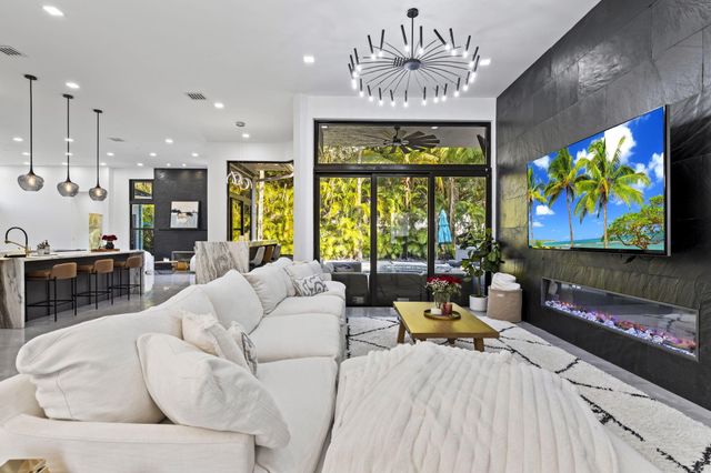 4265 SW 185th Avenue, Miramar, FL 33029