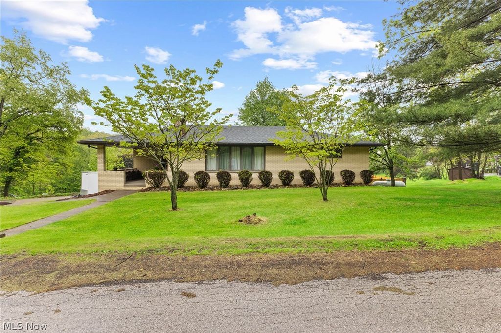 107 Laurel Drive, Weirton, WV 26062