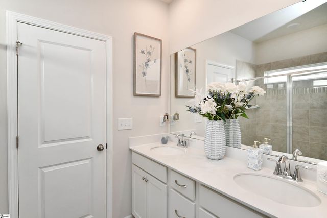 129 Fennec Drive, Fountain Inn, SC 29644