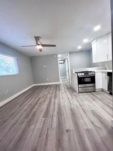 6310 SW 79th St 20, South Miami, FL 33143
