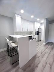 6310 SW 79th St 20, South Miami, FL 33143