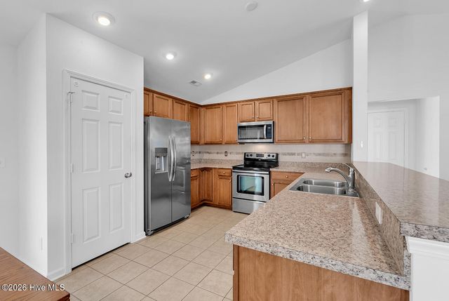 2107 Jarvis Lane NW, Calabash, NC 28467