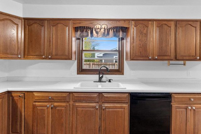 1825 W GRANT STREET, Appleton, WI 54914